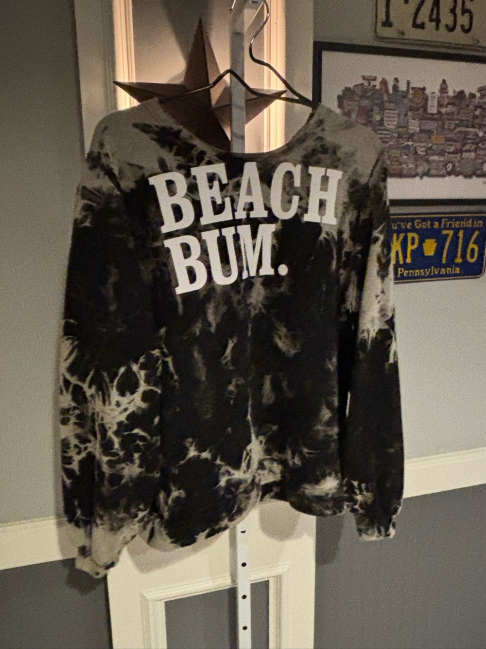 POL Black and White BEACH BUM Sweatshirt Size Large